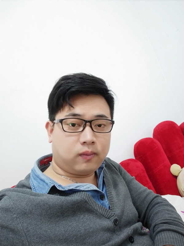 何必在亿的第一张照片--江西闪婚服务中心